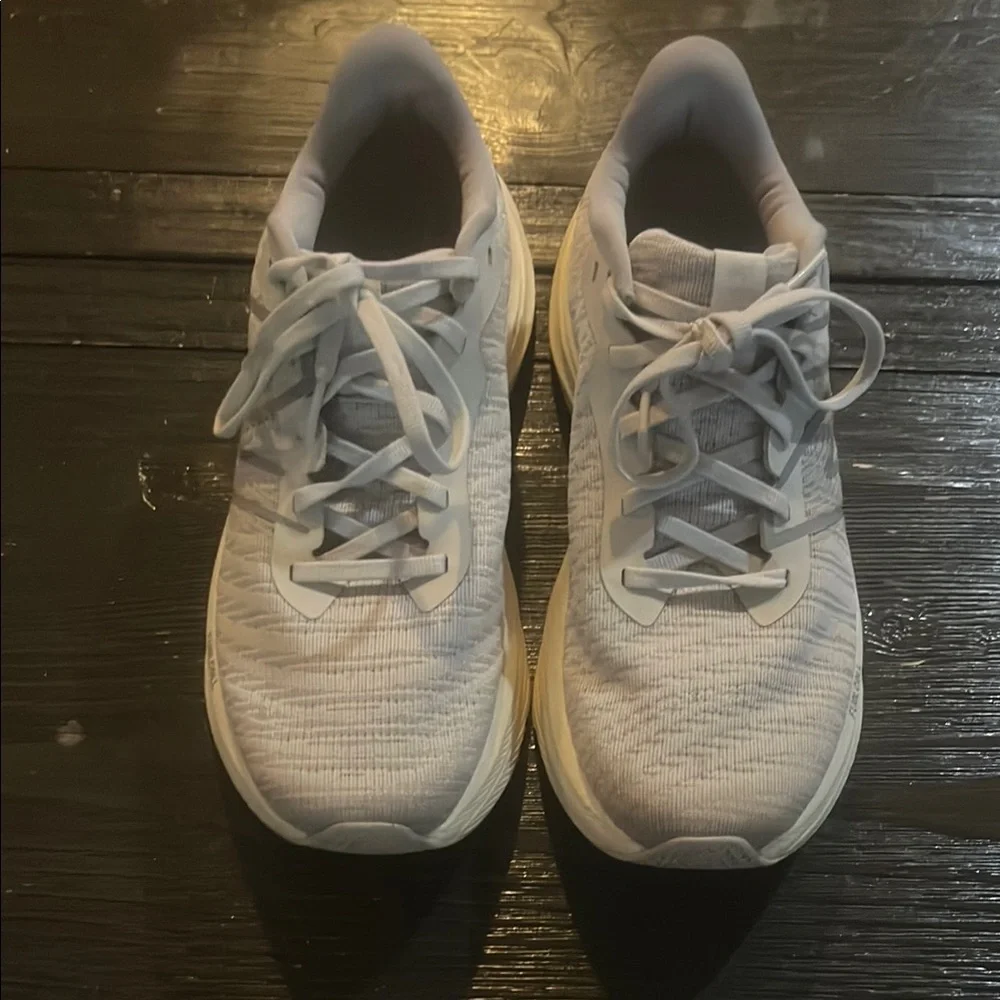 New Balance Sneakers - Picture 4 of 5
